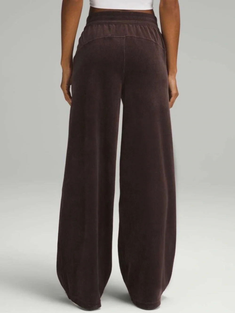 Lululemon Scuba Mid-Rise Wide-Leg Pant Velvet Cord Espresso NWT Size 14 Athletic